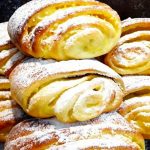 🥐 Бабусині Булочки, Що Тануть у Роті – Рецепт, Який Підкорив Усіх!