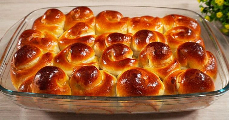 Неймовірне тісто як пух зі смачною скоринкою – ідеальна випічка з улюбленою начинкою!