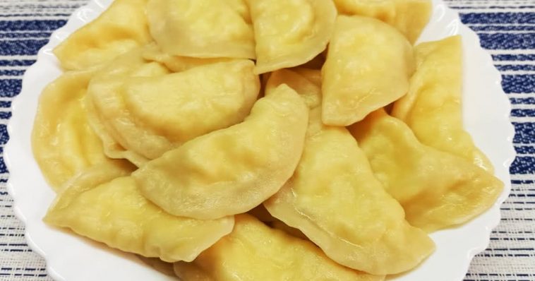 Ідеальне тісто для вареників: еластичне, м’яке та ніколи не розварюється!