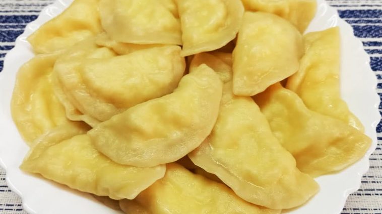 Ідеальне тісто для вареників: еластичне, м’яке та ніколи не розварюється!