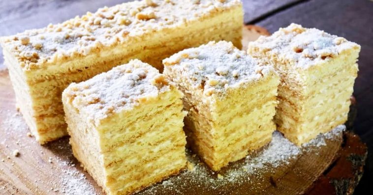 Яблучний Перекладанець — ніжний домашній пляцок з ароматним кремом