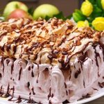 Найкращий торт у світі – хрустке безе, ніжний крем і мигдальний аромат