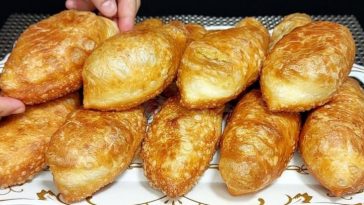 Не пиріжки, а справжнє ЗОЛОТО: всього 10 хвилин — і смакота на столі! Кефір, яйце та секрет пухкого тіста