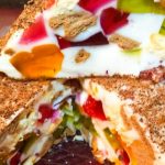 Найсмачніший торт «Бите скло» по-новому: два види крекеру — ідеальне поєднання!