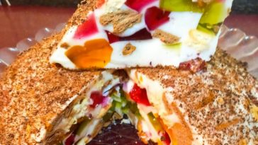 Найсмачніший торт «Бите скло» по-новому: два види крекеру — ідеальне поєднання!