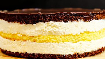 Незабутній торт із дитинства: улюблений смак для всієї родини