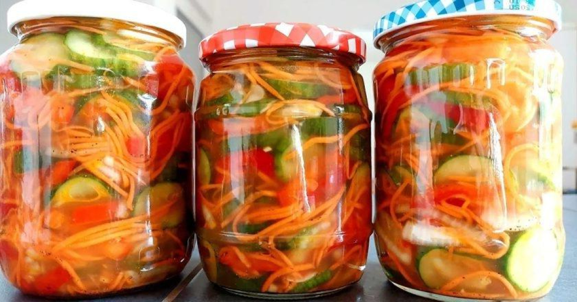 Закарпатський салат з огірків та перцю на зиму: літній настрій у банці