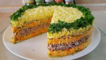 Кабачковий торт із трьома начинками — вражаюча закуска для будь-якого свята