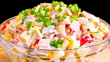 Салат «Світле Воскресіння» – забутий фаворит святкового столу, що обійшов навіть Олів’є!