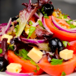 🌿 Салат «Гармонія» — без майонезу, але з повнотою смаку! Подруги в захваті!