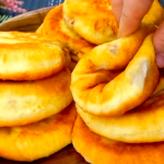 Палянички з дитинства: старовинний рецепт з картоплі та яєць, як у прабабусі