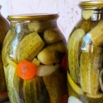 Мій перевірений рецепт хрумких огірків на зиму — консервую тільки так уже багато років!