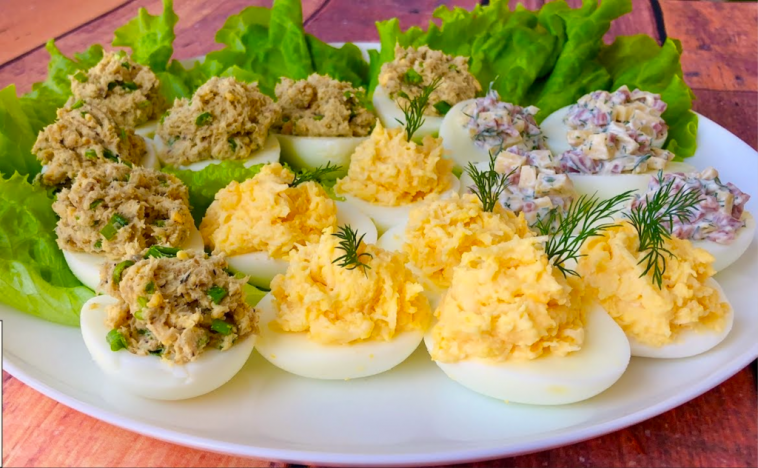 Гості будуть у захваті! Фаршировані яйця по-новому — 3 неймовірно смачні начинки