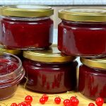 Пікантний соус зі смородини на зиму — ідеальний до м’яса та не тільки!