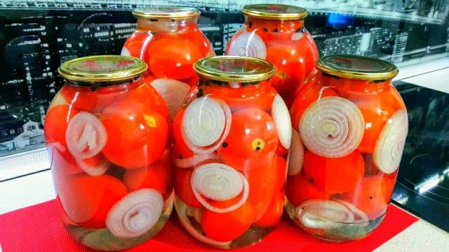 Найсмачніші мариновані помідори на зиму — улюблений рецепт нашої родини