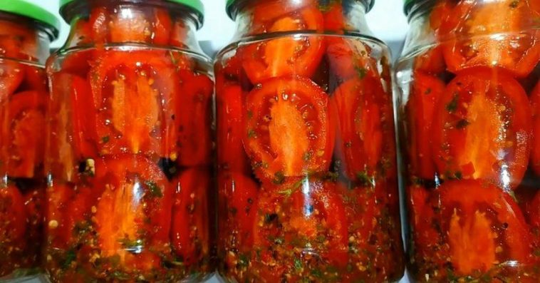 Мариновані помідори половинками на зиму – смачно, яскраво і без зайвих спецій