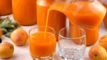 Натуральний абрикосовий нектар: яскрава заготівля літа в банці