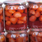 Полуниця у власному соку на зиму — всього два інгредієнти!