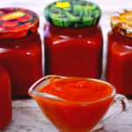 Зберігайте рецепт! Магазинний кетчуп більше не купуємо — готуємо власноруч за перевіреним рецептом!