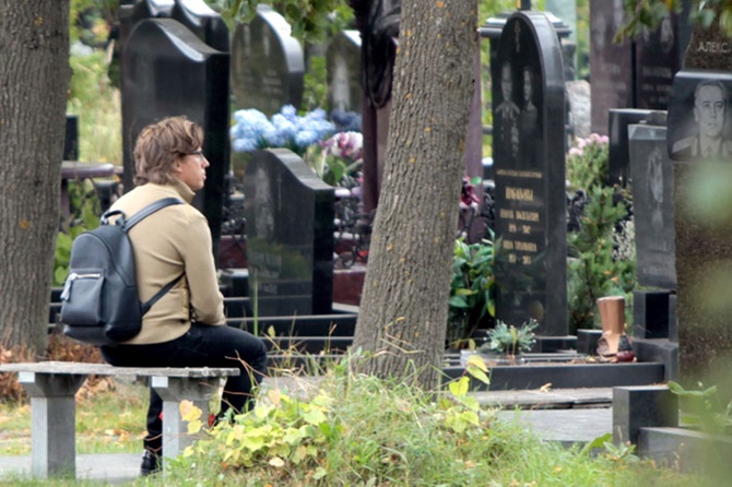 Останній притулок батьків Максима Галкіна: чому сьогодні він виглядає занедбаним?