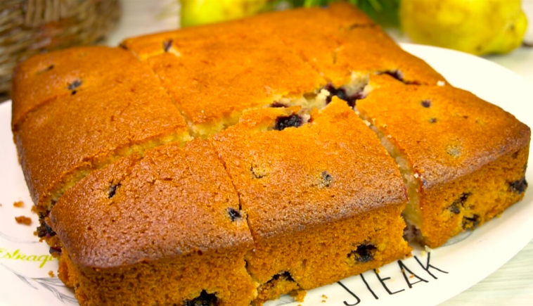 Пиріг “Усе по склянці” — просто, смачно, з улюблених!