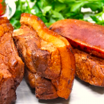 Сало «фальшивого» копчення без цибулиння – неймовірна закуска за простим рецептом