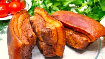 Сало «фальшивого» копчення без цибулиння – неймовірна закуска за простим рецептом