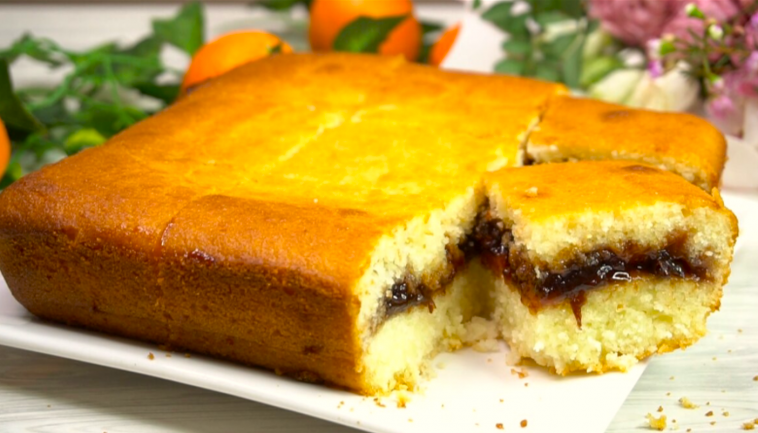 Манник «Стаканник» з повидлом посередині — мій улюблений пиріг