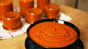 Пікантна кабачкова ікра по-грузинськи – смачна альтернатива аджиці