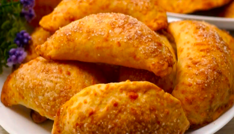 Готую вже третій день поспіль – пиріжки з «Чудо»-тіста просто підкорили!