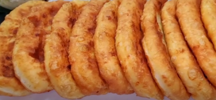 Пиріжки без дріжджів із сиру та картоплі — м’які, ароматні та довго не черствіють!