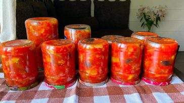 Моя улюблена зимова заготовка! Салат із баклажанів та кабачків у томатному соусі