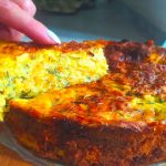 Усього 1 кабачок та 1 картоплина — і результат здивує всіх! Ваші сусіди точно попросять рецепт цього ніжного пирога!