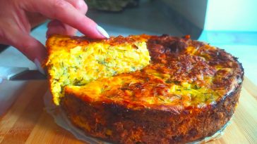 Усього 1 кабачок та 1 картоплина — і результат здивує всіх! Ваші сусіди точно попросять рецепт цього ніжного пирога!