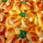 «Метелики» з сиром — нова сільська випічка, яку готувати одне задоволення!