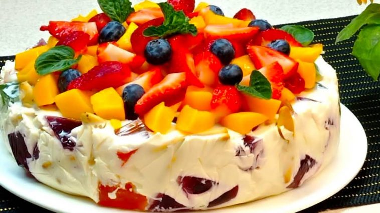 Торт для спекотних днів: готується за хвилини й кращий за морозиво!