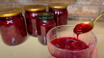 Забудьте про заморозку! Швидке вишневе варення за 5 хвилин