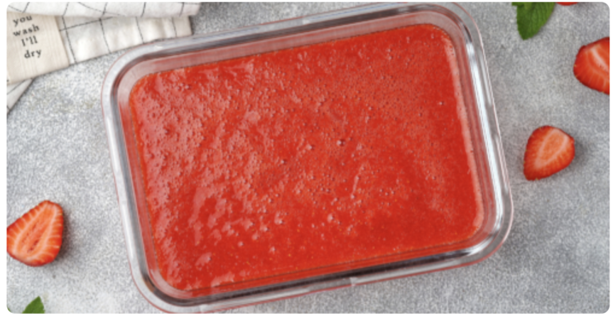 Лише полуниця та вода! В сезон полуниці, готую щодня таке морозиво. Раз, два і готово!