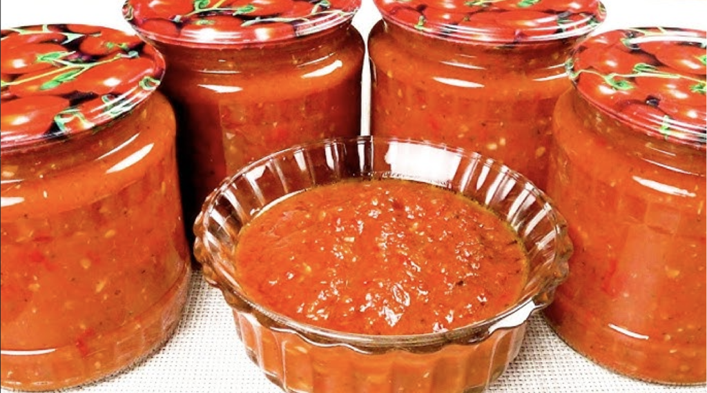 Цей соус – моя улюблена зимова заготівля: додаю його буквально до всього!