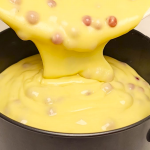 Неймовірний бабусин пиріг з порічкою: чоловік просить його ледь не щодня!