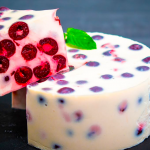 Сметанний десерт із вишнею — мій літній фаворит 2025! Краще за торт і морозиво, а готується без випікання