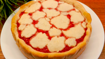 Пиріг «Полуничний безе» – без яєць, сметани й вершкового масла