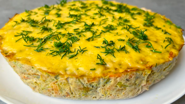 Бабусин улюблений рецепт! Селянська кабачкова запіканка — зникає зі столу миттєво!
