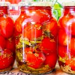 Кисло-солодкі помідори з гірчицею на зиму — мій перевірений рецепт!