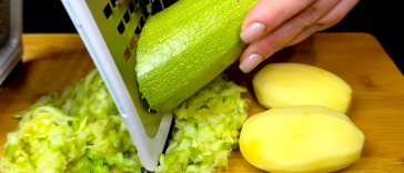 Спробуйте – не пошкодуєте! Кабачки з картоплею по-новому: смакота за лічені хвилини!