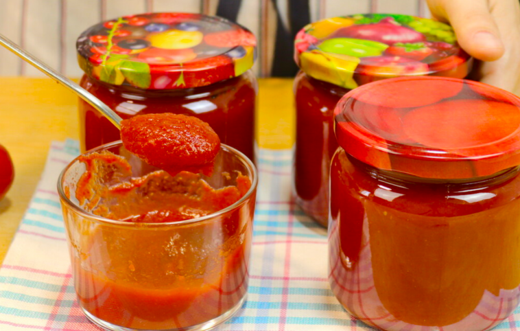 Домашній кетчуп на зиму без крохмалю — краще, ніж магазинний!