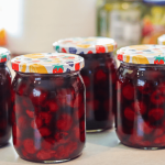 Домашня вишня в сиропі — смачно, просто і надійно!