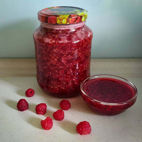 Варення з малини без варіння – аромат літа у кожній ложці!