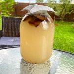 Домашній квас на житньому хлібі — смачно, освіжаюче і дуже просто!