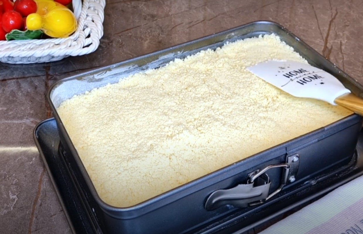 Фруктовий пиріг із персиками